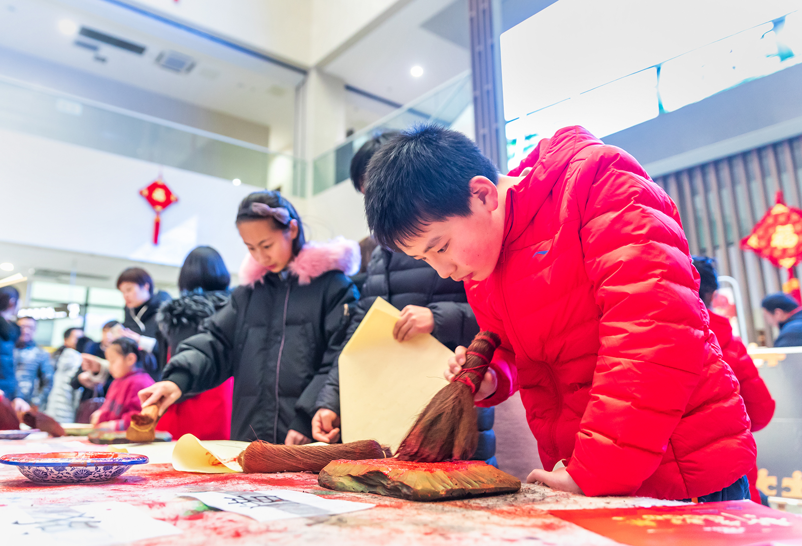 �����^���^���꣬�����S��Ⱥ�����Ļ�����������в����^�ڴ���(ji��)�����e�k&ldquo;��ζ&rdquo;ϵ���Ļ������׌ǰ�텢�ӻ�ӵ����ڿ옷���w���y(t��ng)�ꮋ�������^����Ѧ�ڌW �z.jpg