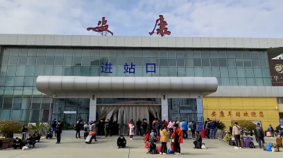 �������Ϻ����򷵍���(f��)����܇���M(f��i)��