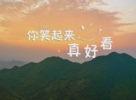 �ڰ������Ї�(gu��)��(m��ng)�����}��(chu��ng)����������Ц����(l��i)��ÿ���